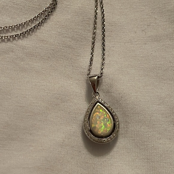 sterling silver pear pendant opal necklace - Picture 4 of 5